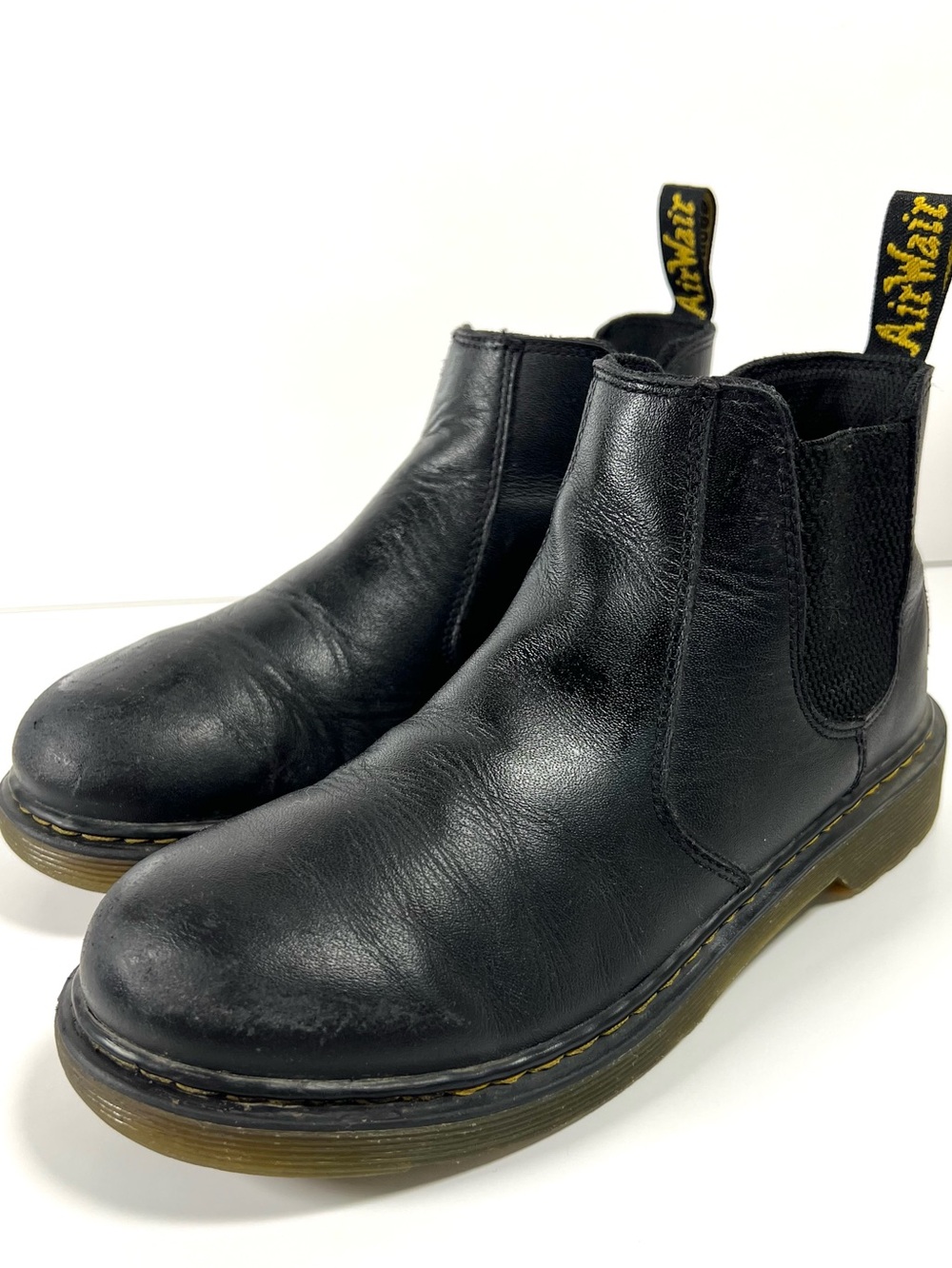 Dr. Martens Leather Chelsea Pull On Boot size W6 Black Punk Goth 2976Y